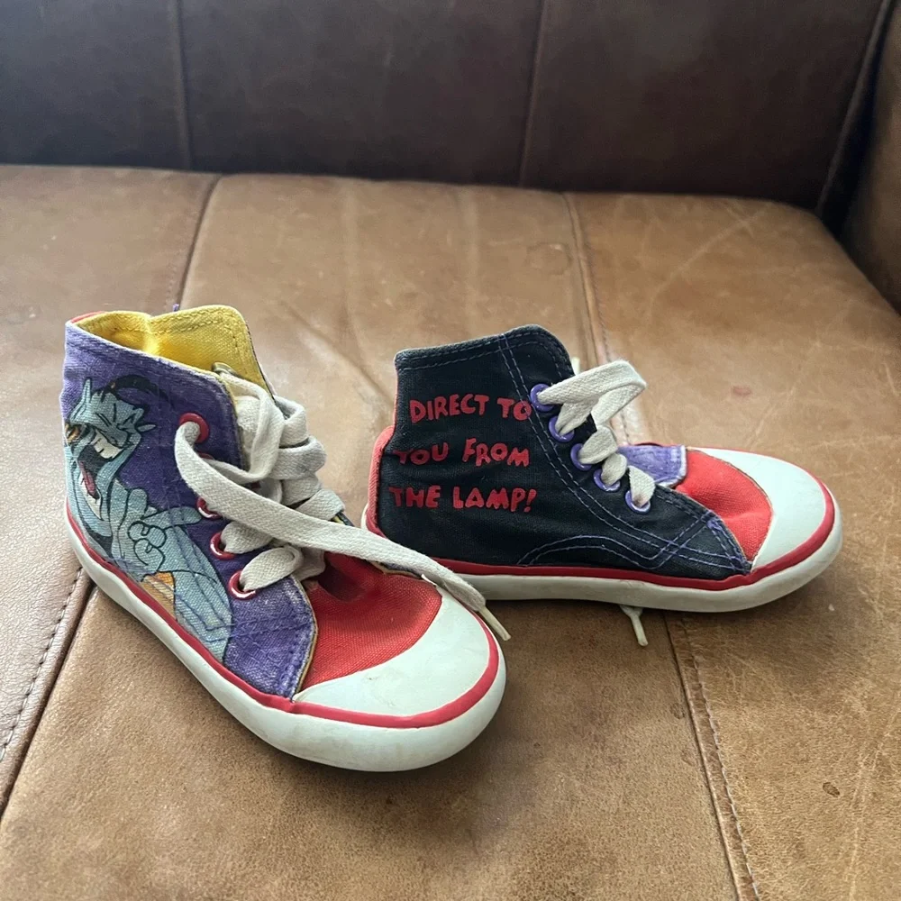 90s Disney Aladdin Shoes - Picture 3 of 7